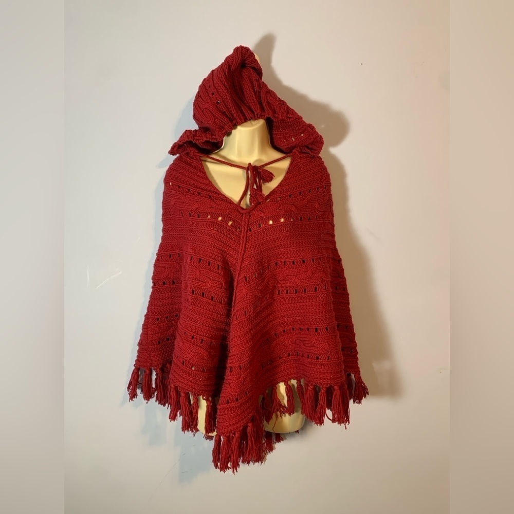 Old navy dark red crochet knit hooded fringe Shaw poncho cotton wool size XL
